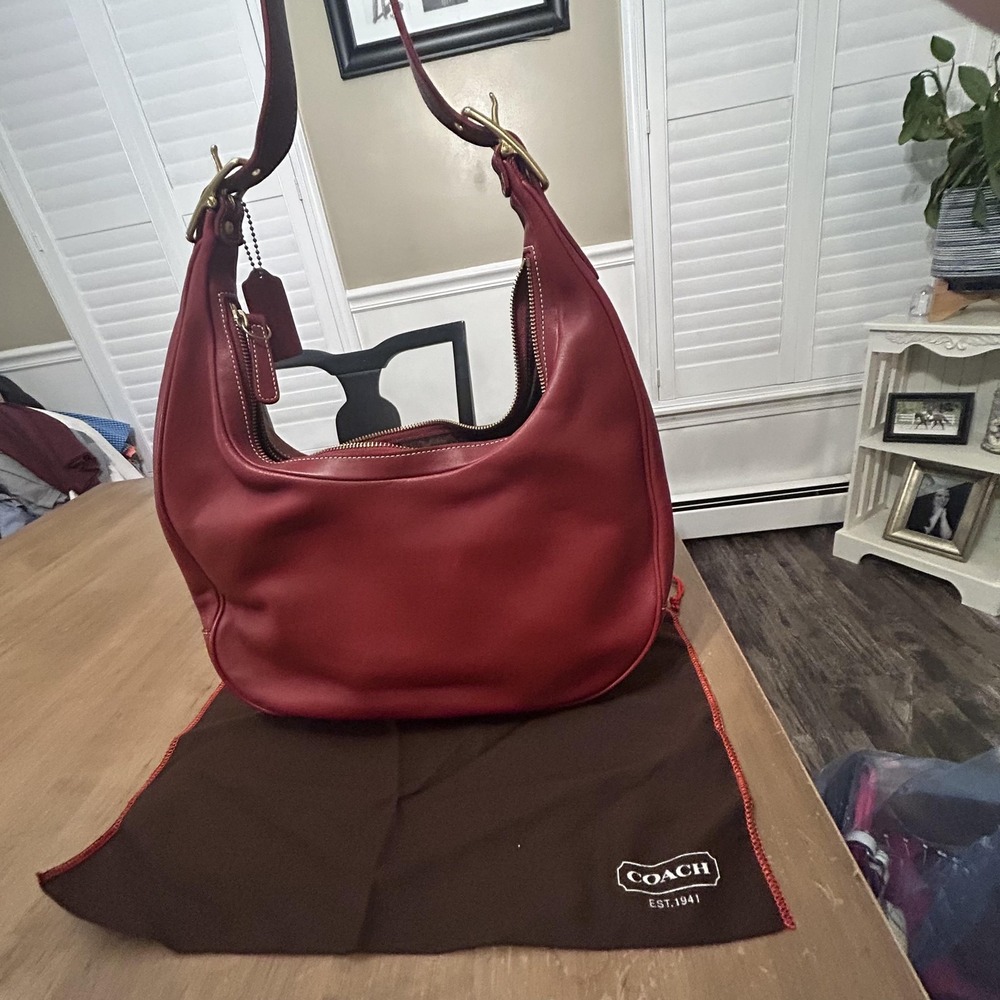 Coach Legacy Zoey Hobo Bag Womens Large‎ Red Leather Zip Top Shoulder Purse 9591